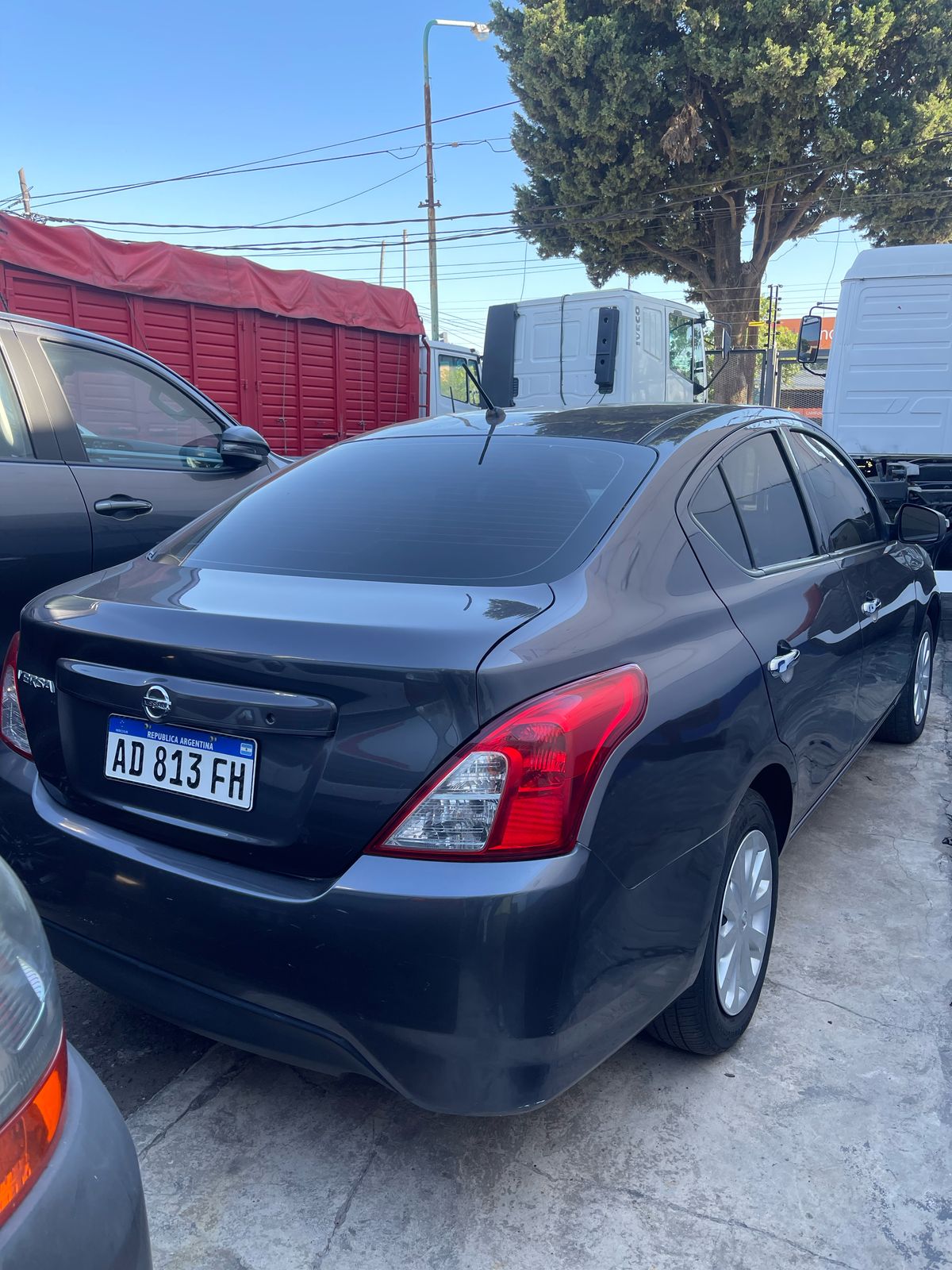 NISSAN VERSA